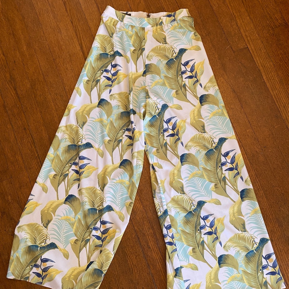 Tommy Bahama Tropical Women's Pants Size 8